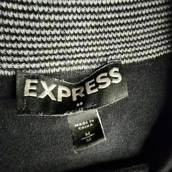 Express Men's Black Quarter Zip Pullover Business Casual Sweater Size Medium - Picture 8 of 9